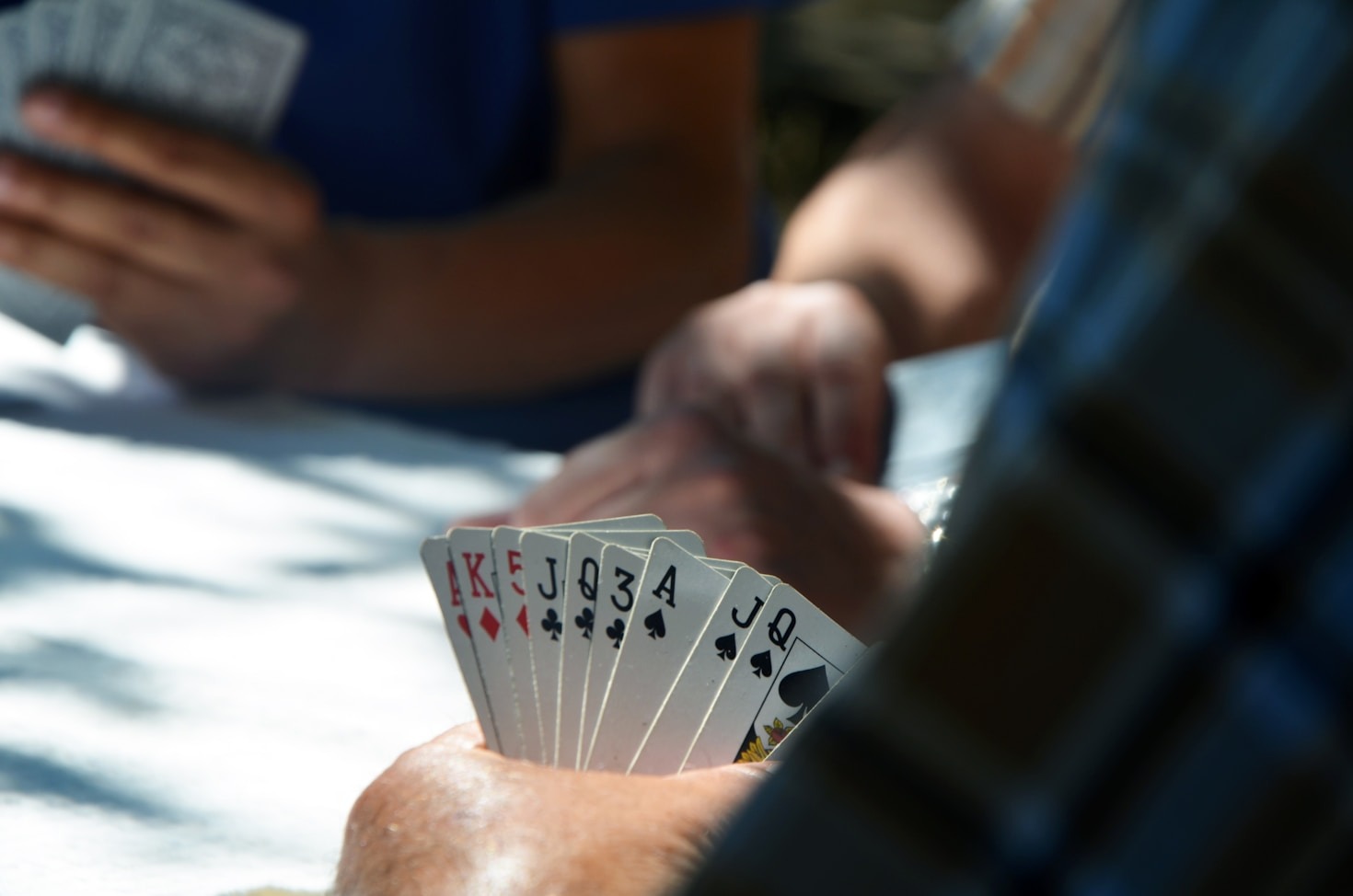 The Latest Trends in Online Poker Gaming