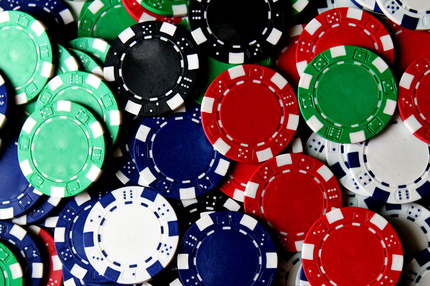 Tips for Beginners in Online Poker